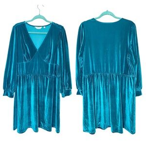 Candace Cameron Bure Teal Velvet Long Sleeve Holiday Mini Dress 1XP